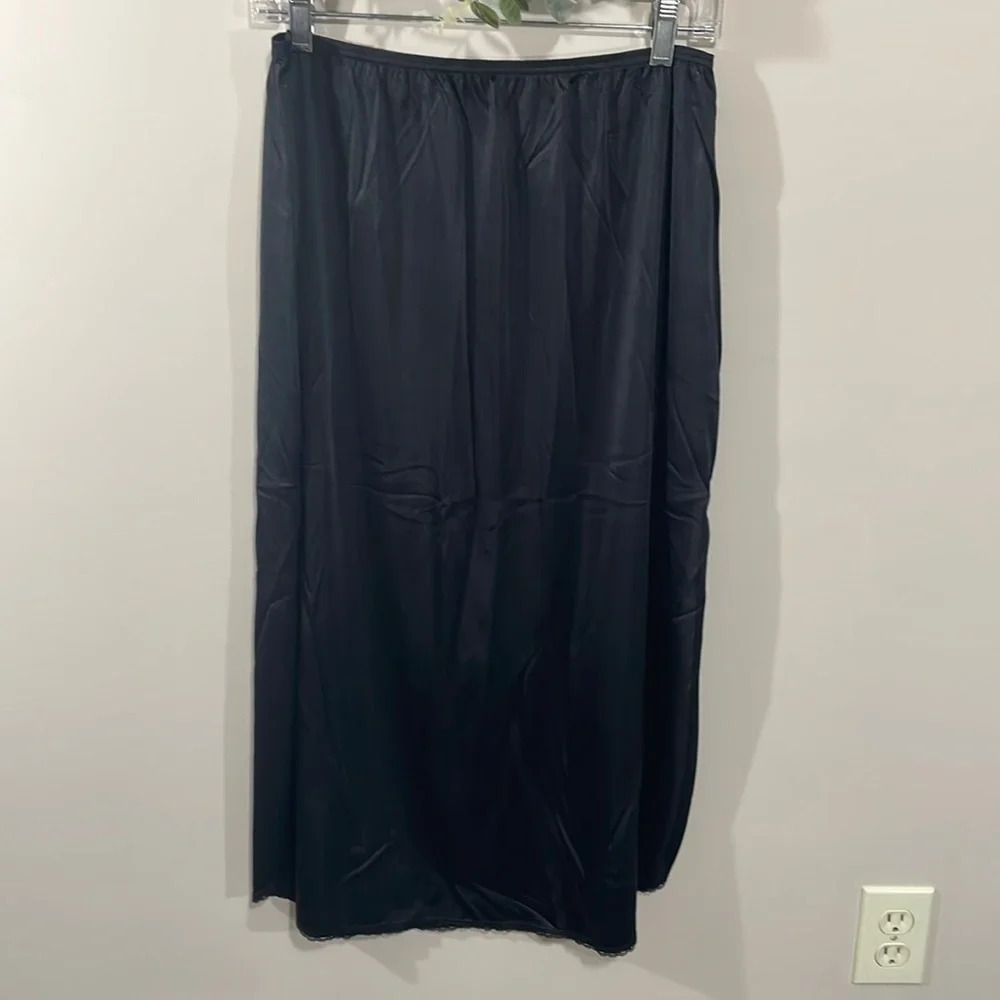 Vassarette Black Half Slip Style 11-121 Lace Trim Hem Size 32” XL/44